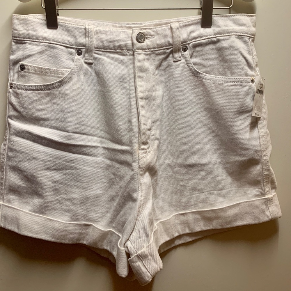 GAP - New With Tags!! White Denim HIGH RISE shorts